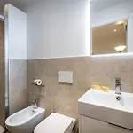 Roommo Via Dei Pilastri Giada