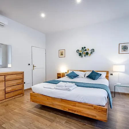 Apartmán Roommo Via Dei Pilastri Giada