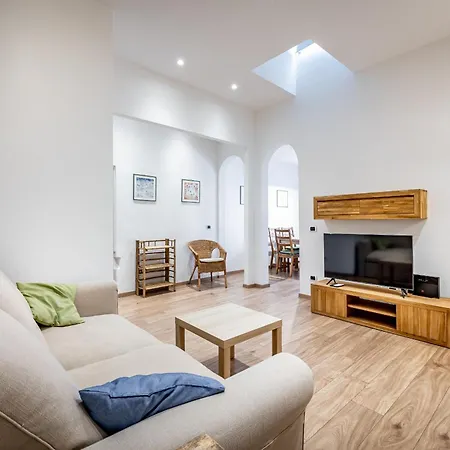 Apartmán Roommo Via Dei Pilastri Giada