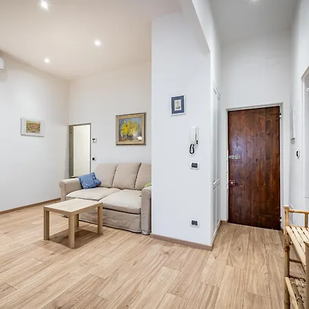 Roommo Via Dei Pilastri Giada Apartamento Florença